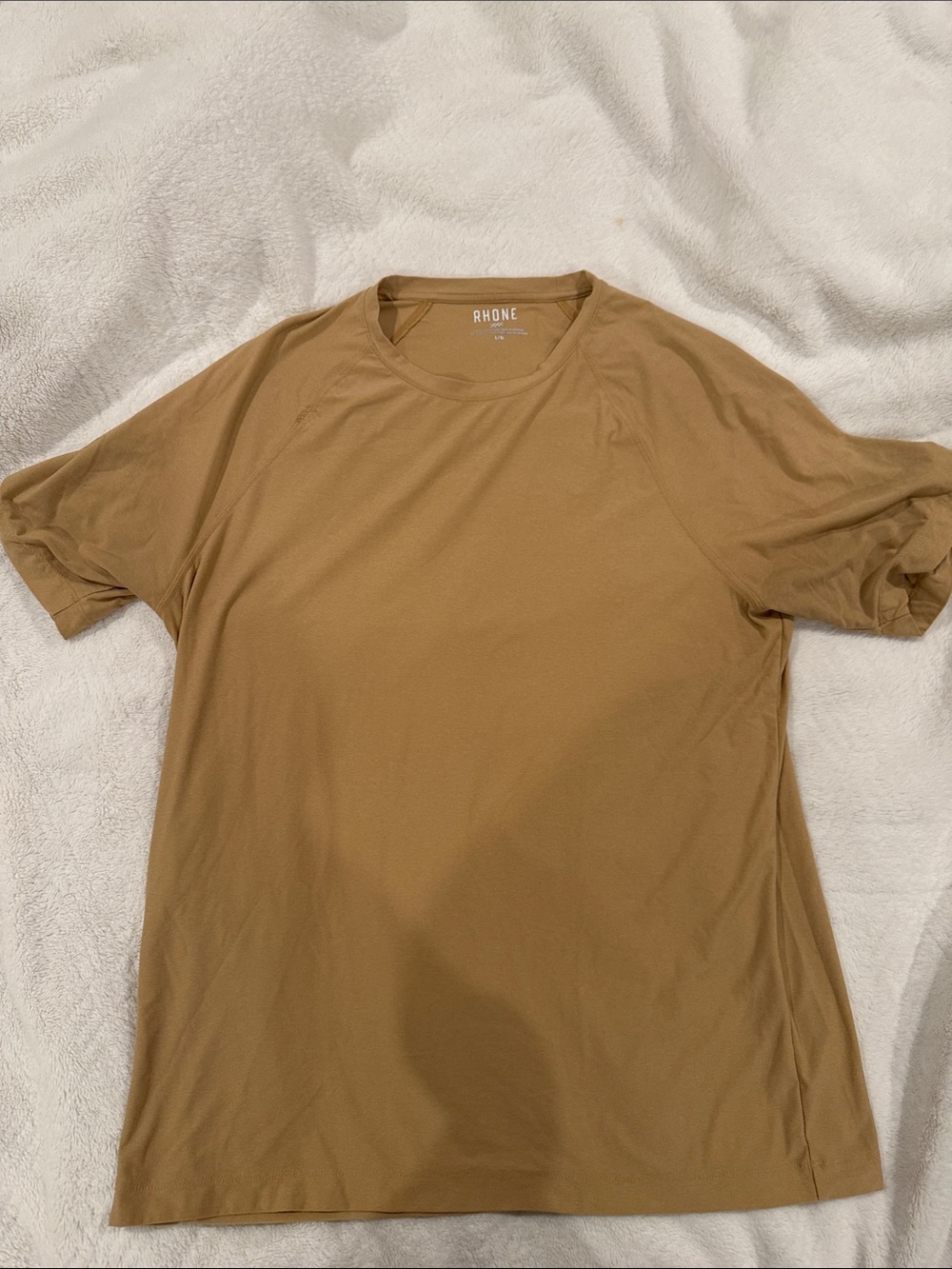 RHONE Short Sleeve Performance Tee in Camel Brown